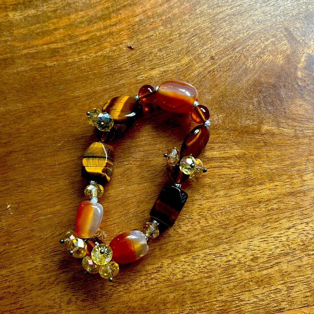 Stretchy bracelet